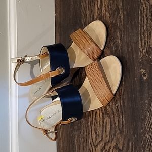 Anne Klein iFLEX Navy and Tan Leather Wedge, Size 9